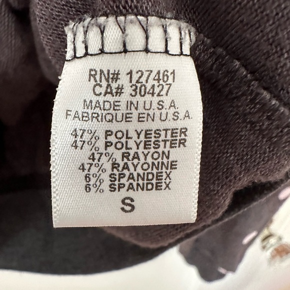 Wildfox gray sweatshirt with pale pink hearts- size S - Picture 4 of 4